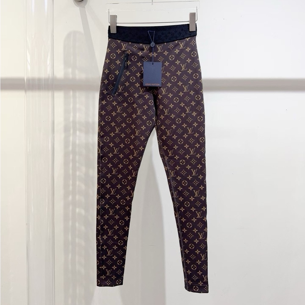 Authentic Louis Vuitton Navy and Gold Label